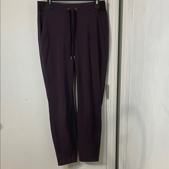 Athleta Pants - Athleta Midtown Women’s Jogger Pants Plum Purple Drawstring Sz 4T Travel Casual